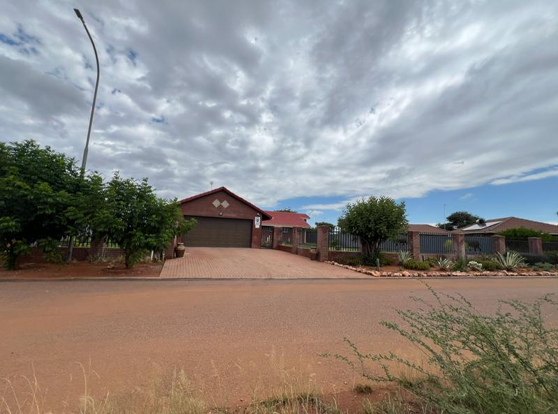 4 Bedroom Property for Sale in Kathu Northern Cape